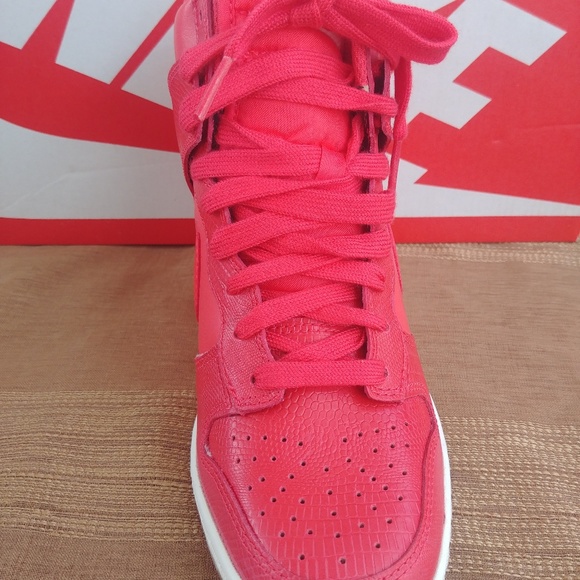 Women's Nike dunk sky Hi - Picture 3 of 5